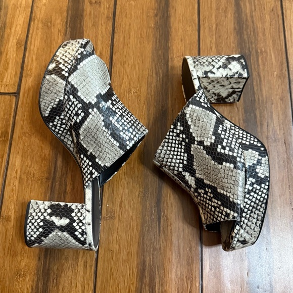 Raye Shoes - Picture 3 of 4